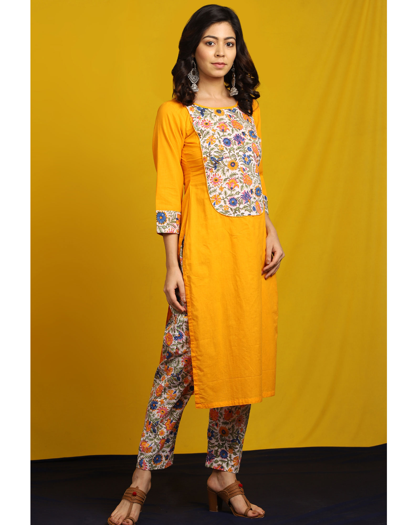 Saffron yoke set