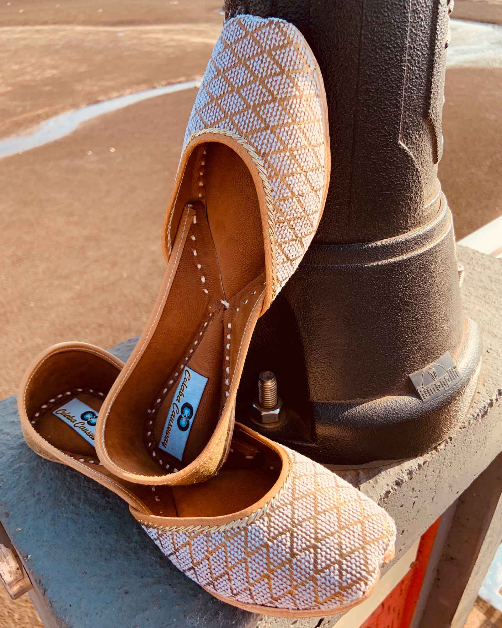 Dusty Gold Juttis